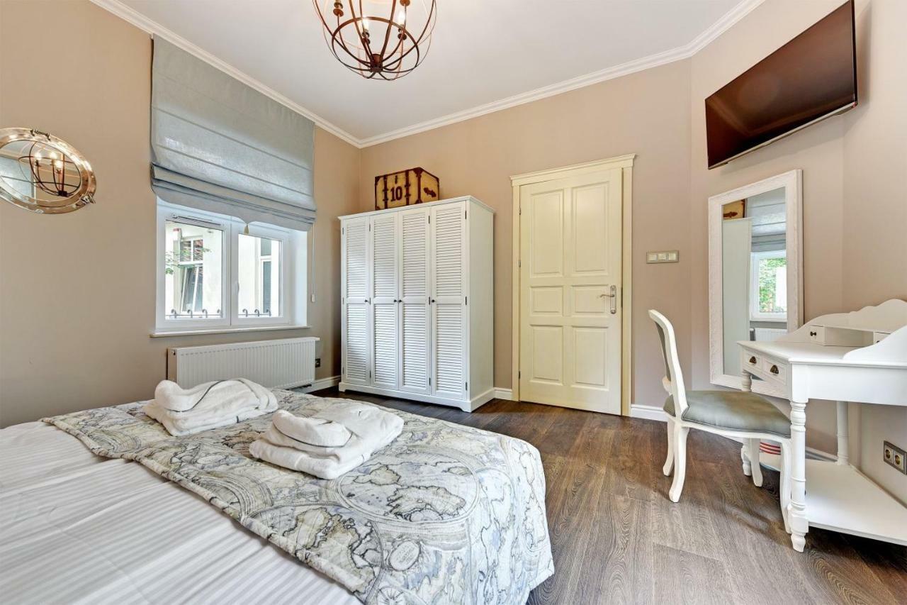 Lion Apartments - Deluxe Rooms Sopot Buitenkant foto